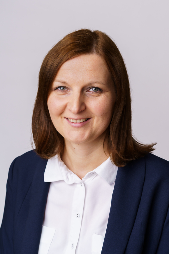 Zuzana Benešová<br />Sales & Logistics